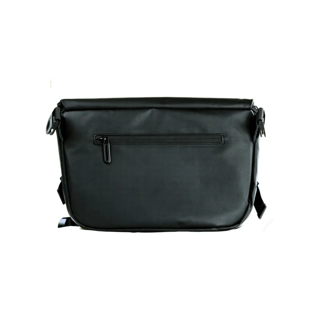 AW Men's Messenger Bag In Waterproof Black Oxford Canvas