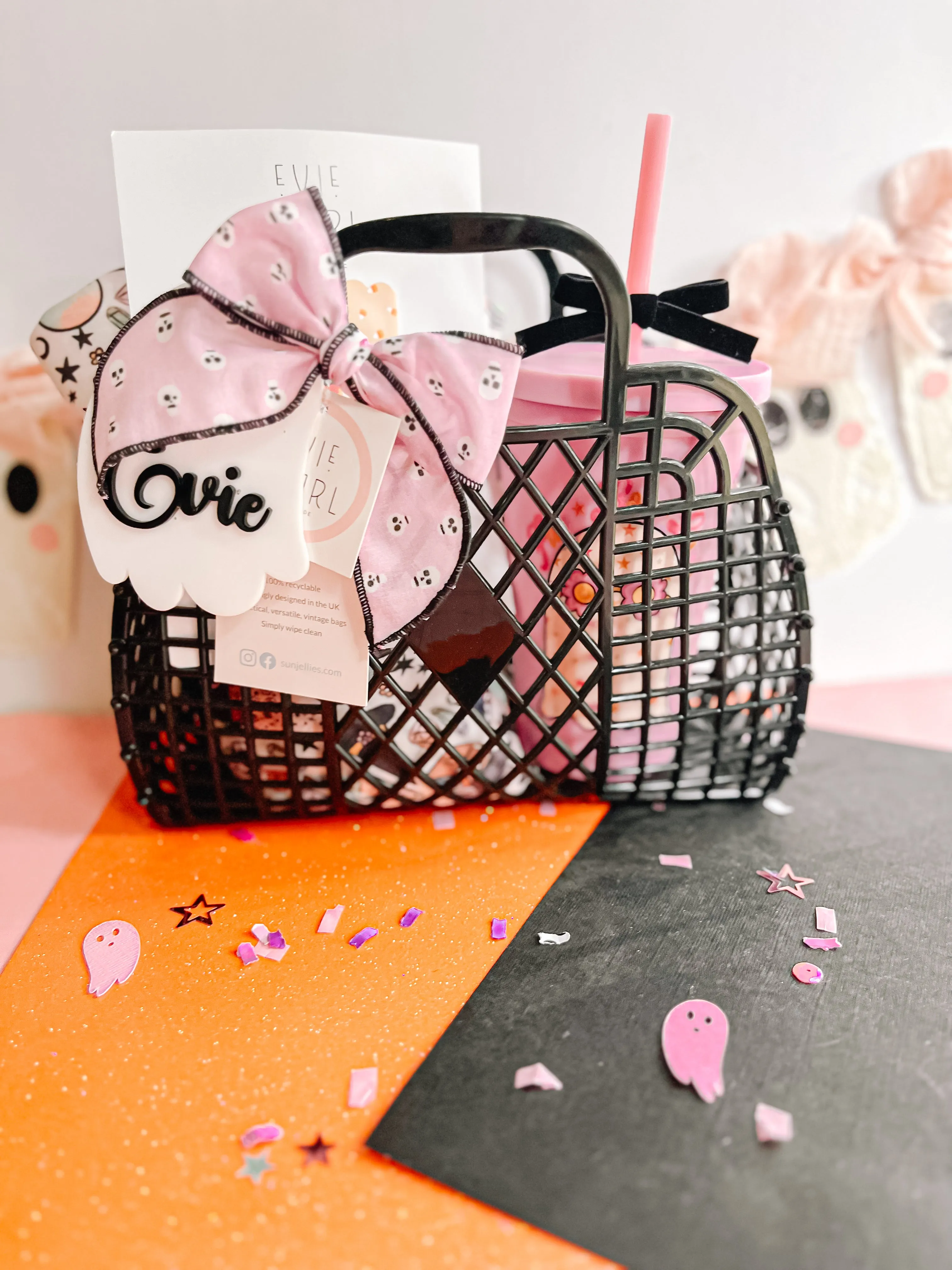 Black| Sunjellies Medium Retro Tote Basket