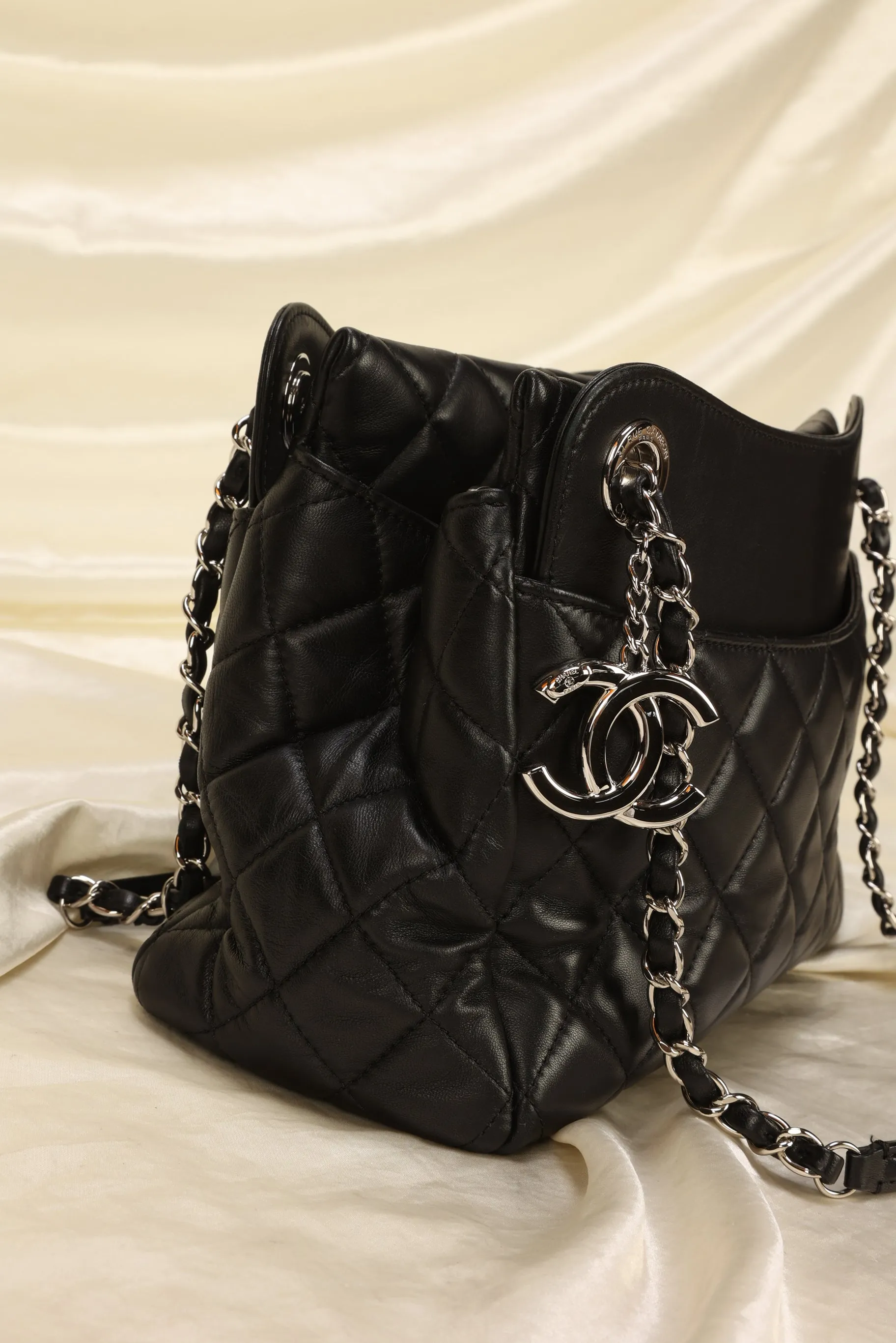 CL Lambskin Quilted Chain Tote