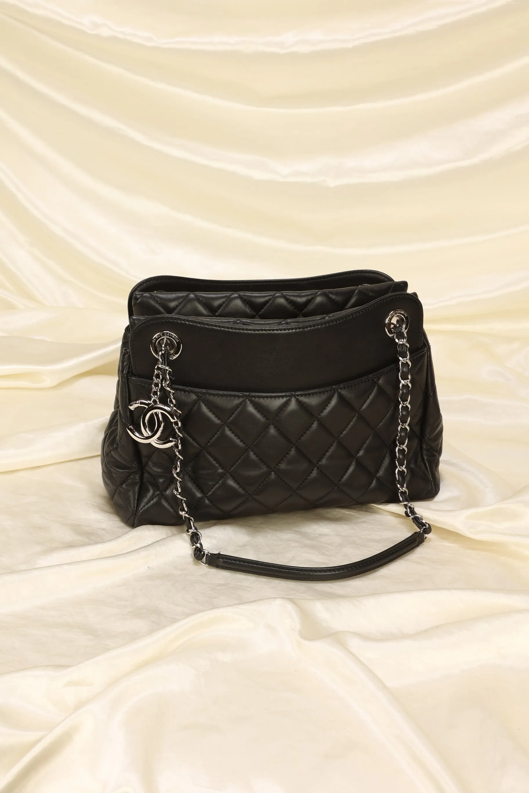 CL Lambskin Quilted Chain Tote