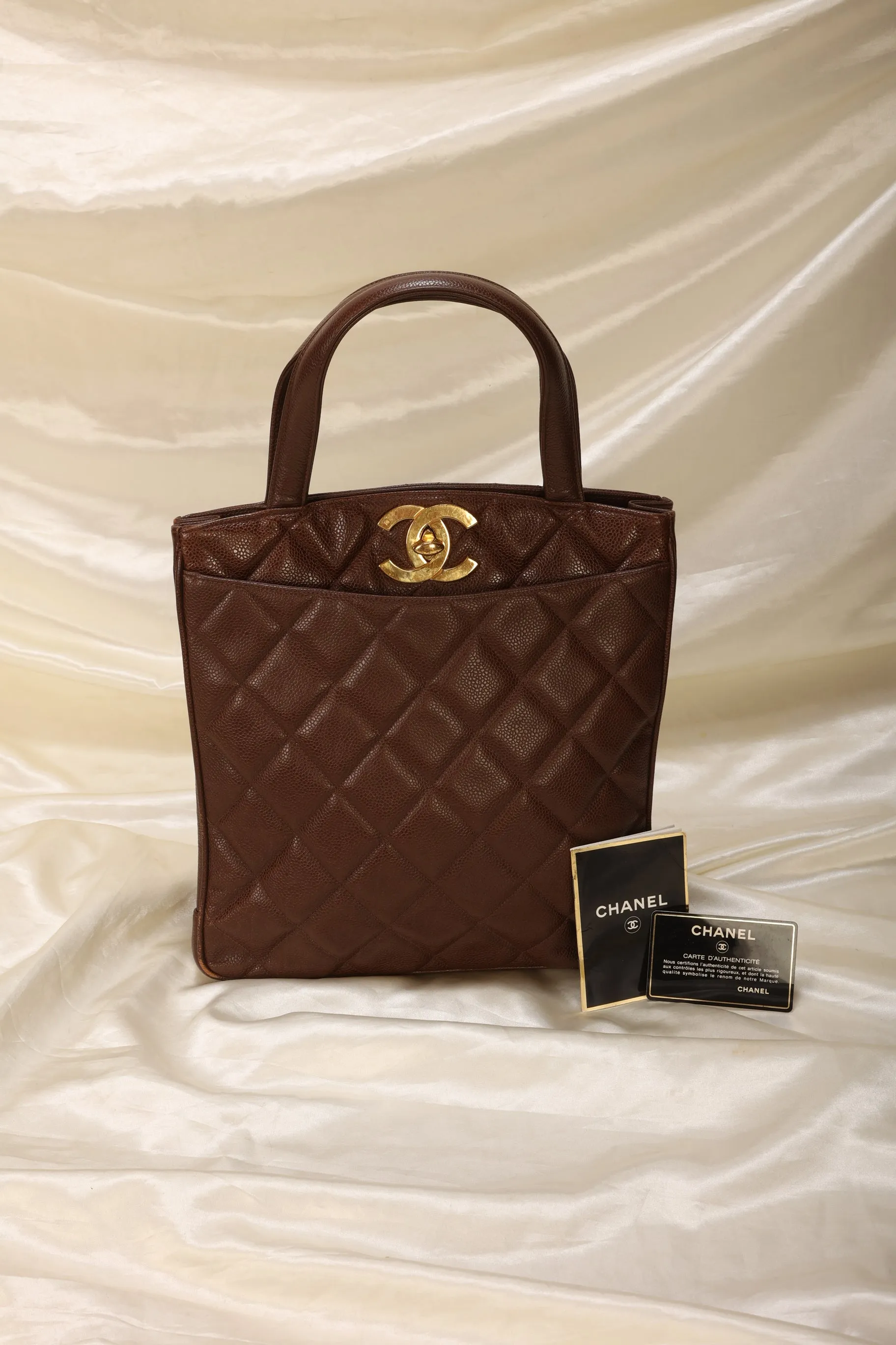 Extremely Rare CL Caviar XL Logo Turnlock Tote