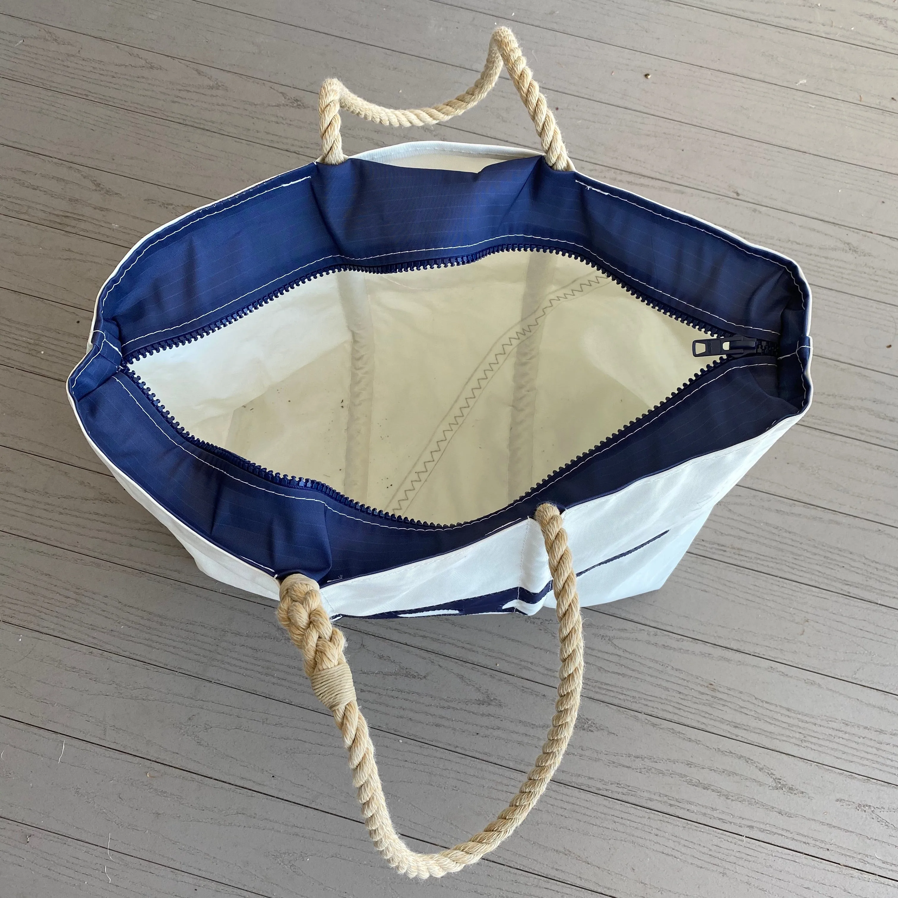 Large Cleat Zippered Tote (White & Navy)