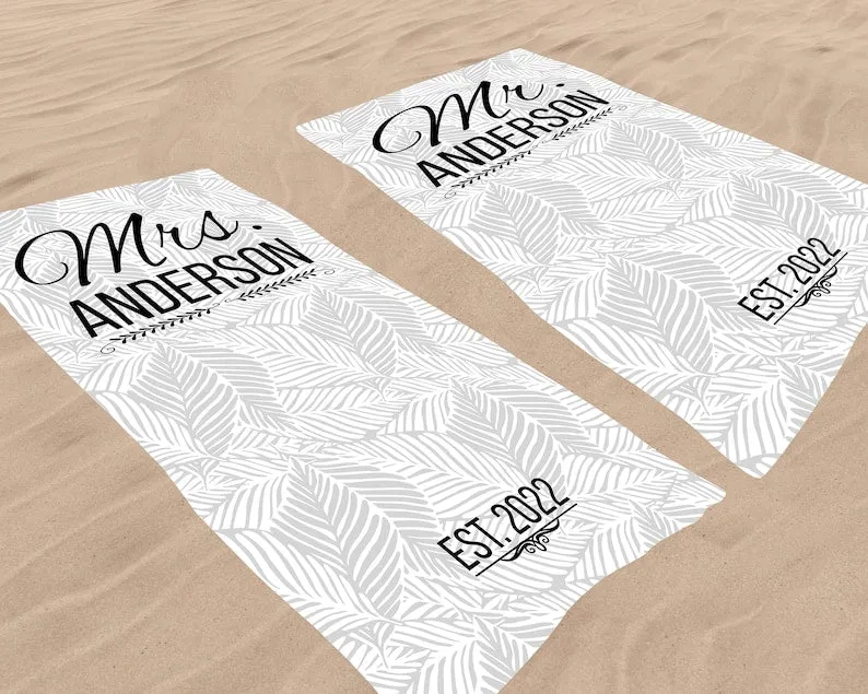 Mr and Mrs Beach Towel, Wifey Hubby Personalized Swimming Pool Towel With Name, Husband and Wife Newlyweds Custom Wedding Gifts