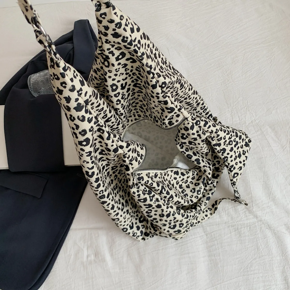 TEEK - Leopard Tote Bag