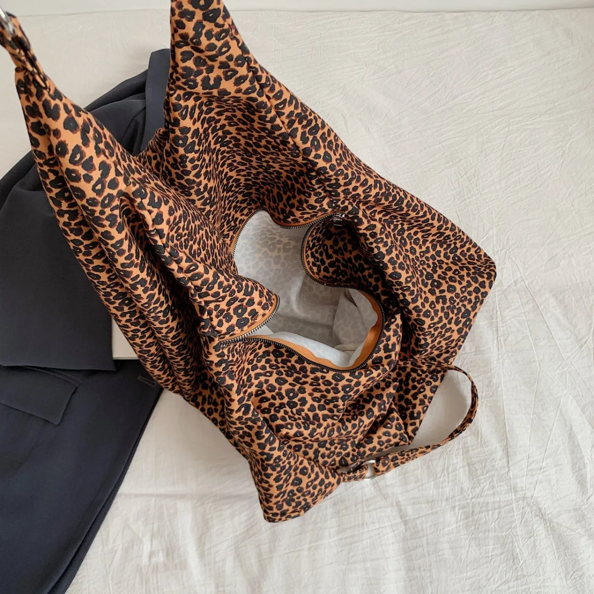 TEEK - Leopard Tote Bag